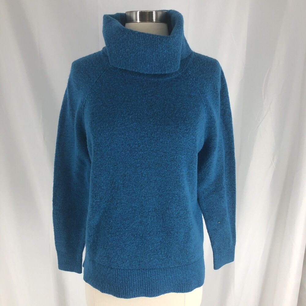 Ann Taylor Blue Turtleneck Blend Sweater Petite Medium Soft Lightweight